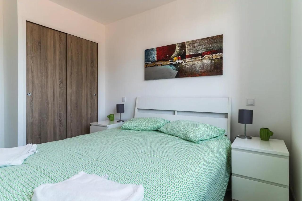 Encantador Apartamento A Frente Da Praia Do Sunset Фигейра-да-Фош Экстерьер фото